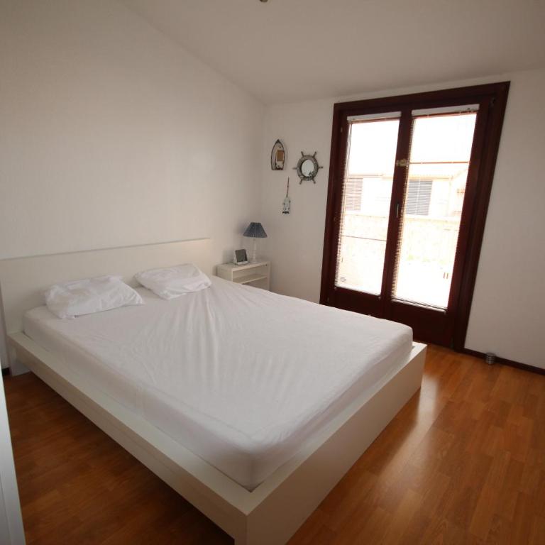 Belle villa d'angle spacieuse semi climatisée, de tout confort dans domaine PORTES DU SOLEIL, ACCES PISCINES PAYANT EN SUPPL - 3 chambres, 6 couchages, wifi, 400m de la mer LRPDSJ7 - Casa de 3 dormitorios - 7