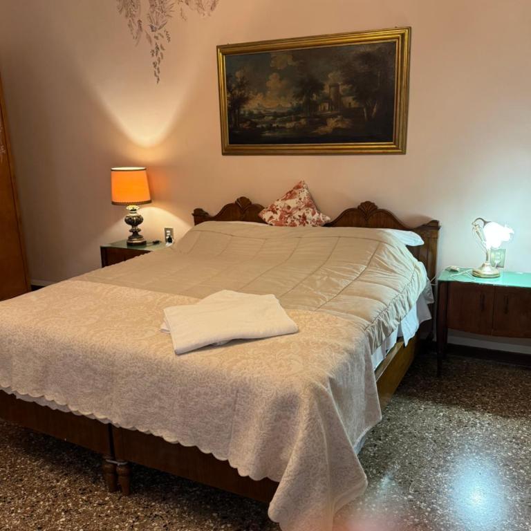 Ritz Venice Guest House Lionsclass - Camera Familiare con Doccia - 8