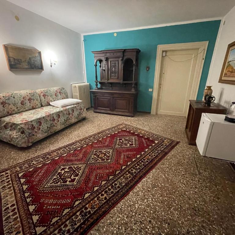 Ritz Venice Guest House Lionsclass - Camera Familiare con Doccia - 12