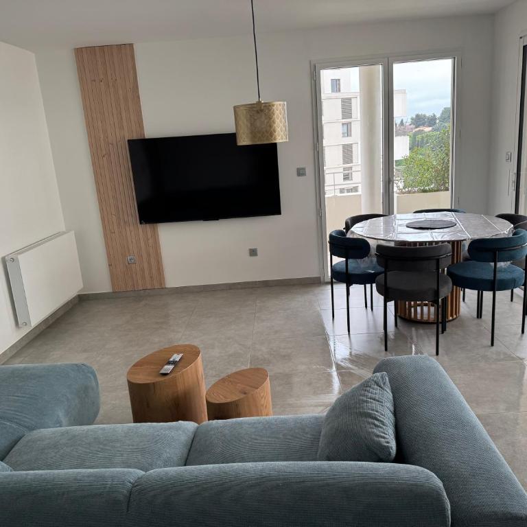 Appartement cosy avec terrasse - Apartment mit 3 Schlafzimmern und Balkon - 3