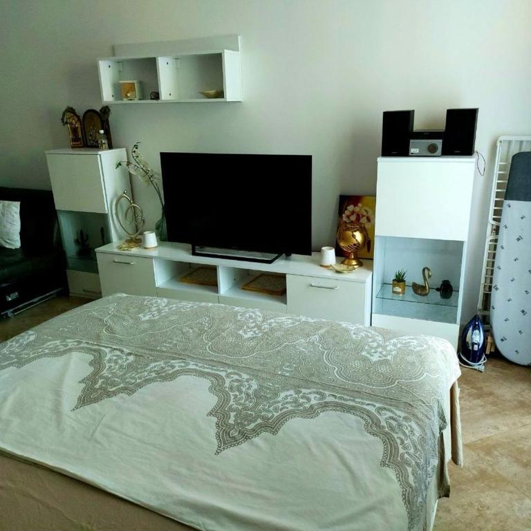 Budva City Lux - One-Bedroom Apartment - 12