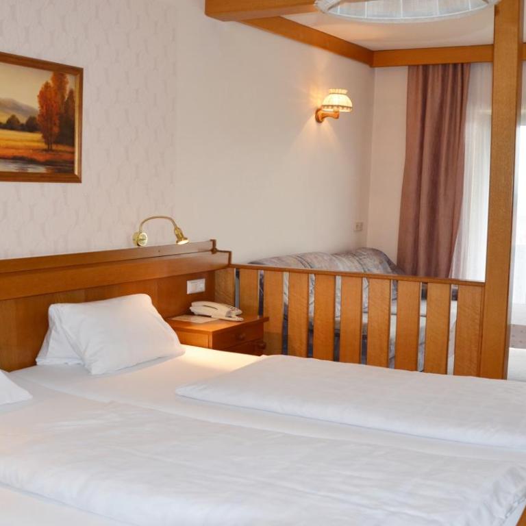 Hotel Fantur - Doppelzimmer mit Balkon - 1