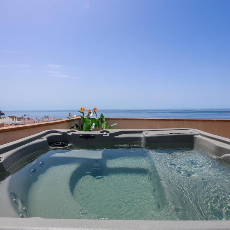 Fuerte Luxury Penthouse & Jacuzzi - Two-Bedroom Apartment - 2