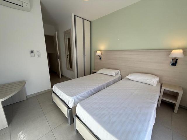 maz poseidon 74 - Appartement 2 Chambres avec Balcon et Terrasse - 5