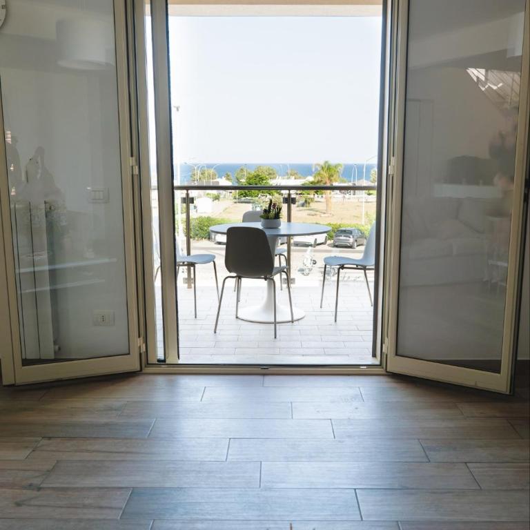 Casa Vacanze Robinson - Casa con 2 Camere da Letto - 3
