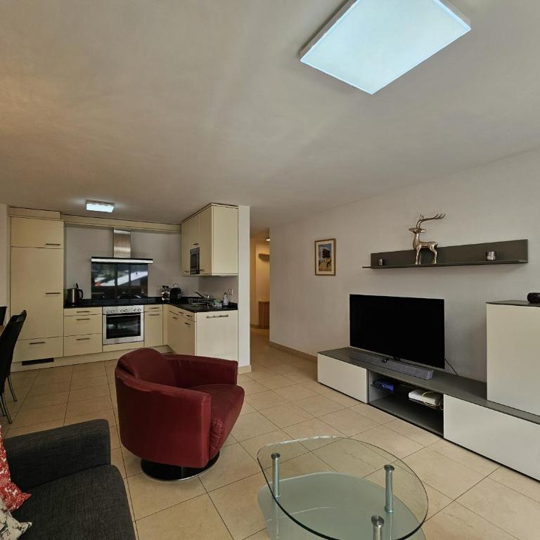 Evelyne - Apartment mit Blick auf die Berge - 4
