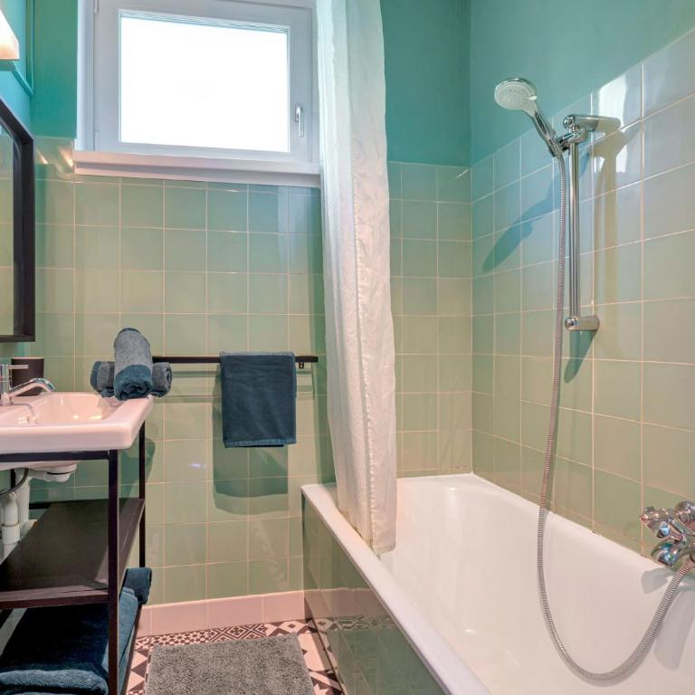 Ferienwohnung mit traumhaftem Seeblick - Apartment mit 2 Schlafzimmern - 13