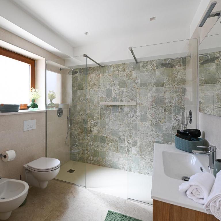 Dimora Zezzella - Camera Familiare - 7