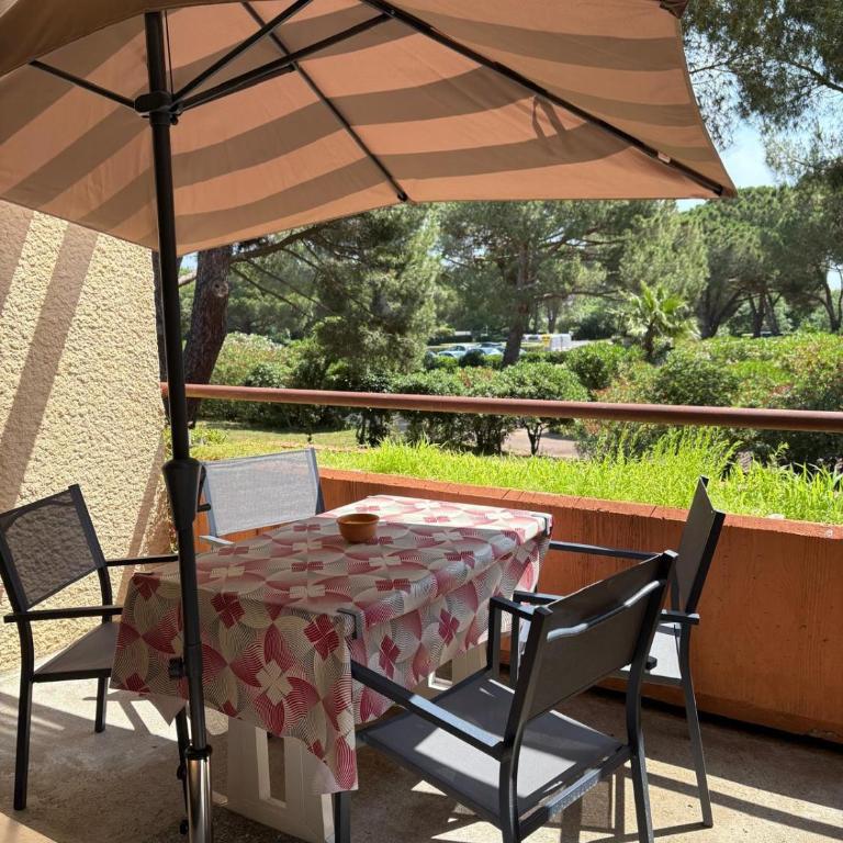 St Cyprien golf appart avec terrasse et piscine - Apartment - 2