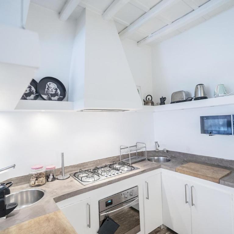 Elegant Design Retreat by Campo de Fiori - Appartamento Superior con 1 Camera da Letto - 11