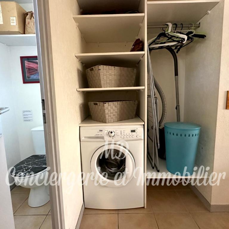 Maison Brigantin avec jardin et parking - Three-Bedroom House - 3