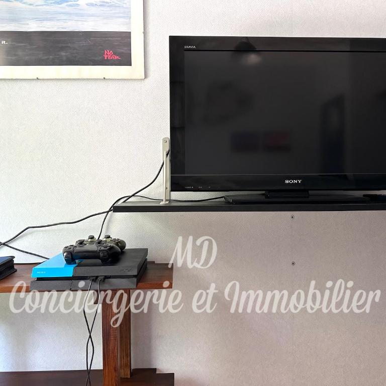 Maison Brigantin avec jardin et parking - Three-Bedroom House - 12