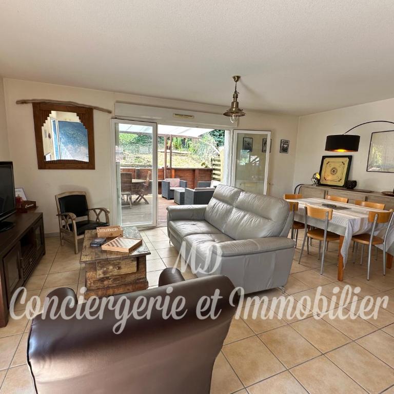 Maison Brigantin avec jardin et parking - Three-Bedroom House - 6