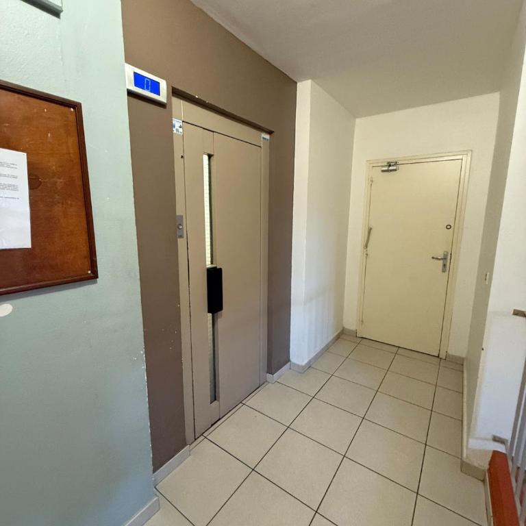 Studio tout équipé face aux thermes - Appartement 1 Chambre - 14