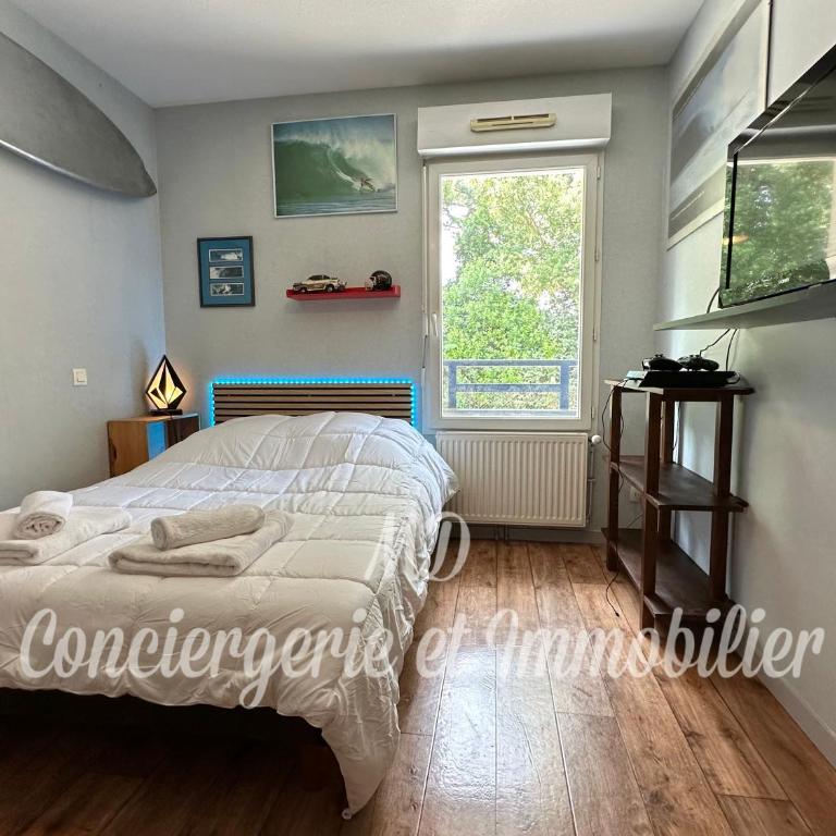 Maison Brigantin avec jardin et parking - Three-Bedroom House - 15