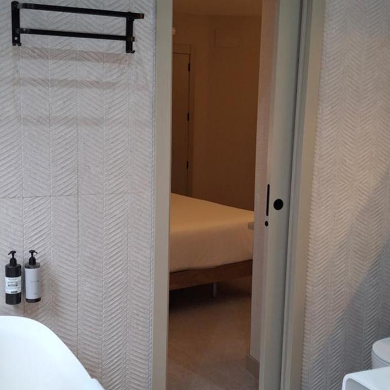 FORTINN Puerta del Sol - Deluxe Queen Room - 5