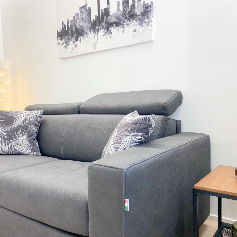 Cardano suite - 5 minuti dalla Stazione Centrale - Appartamento con 1 Camera da Letto - 10