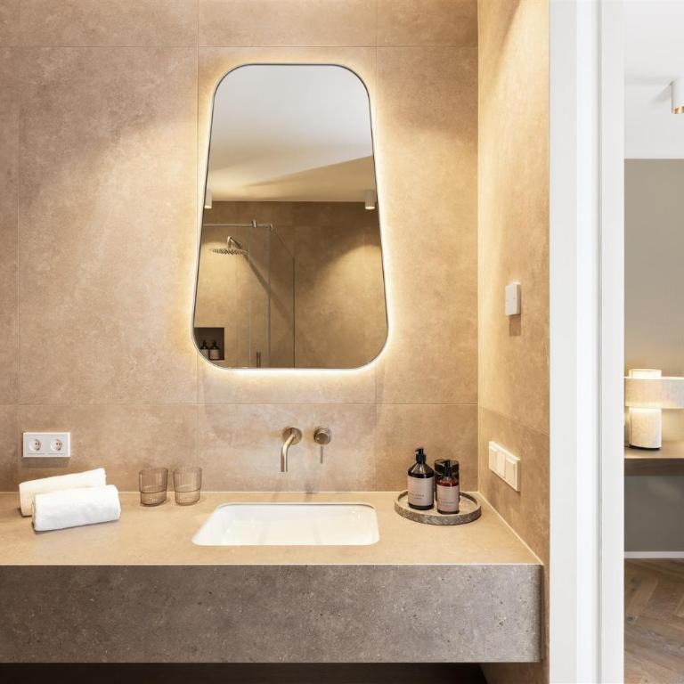Lingers Suites & Residence - Appartamento Deluxe - 8