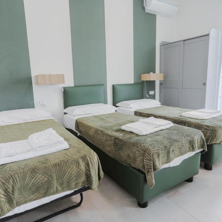 HOLABOLOGNA Luxury Rooms and Flats - Camera Matrimoniale/Doppia con Letti Singoli con Balcone - 23