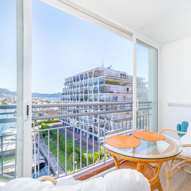 Milenial Immo - Estudio Empuriabrava con vistas al canal cerca de la playa - Estudio con vistas al mar - 26