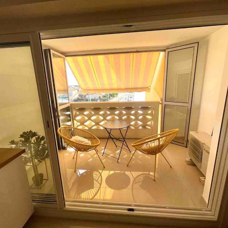 Loggia vue port confort et design proche plage - One-Bedroom Apartment - 35