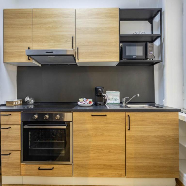 Flat 5 - In San Giovanni by Rentbeat - Appartamento con 3 Camere da Letto - 12