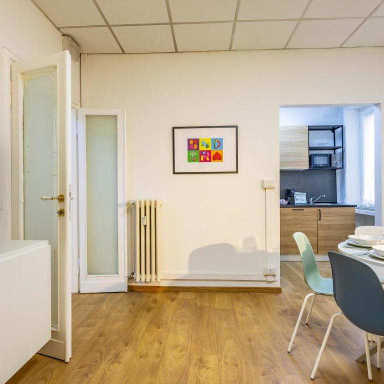 Flat 5 - In San Giovanni by Rentbeat - Appartamento con 3 Camere da Letto - 2