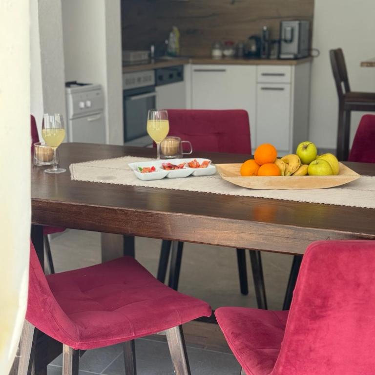 Family estate Hadžalova avlija - Six-Bedroom House - 42