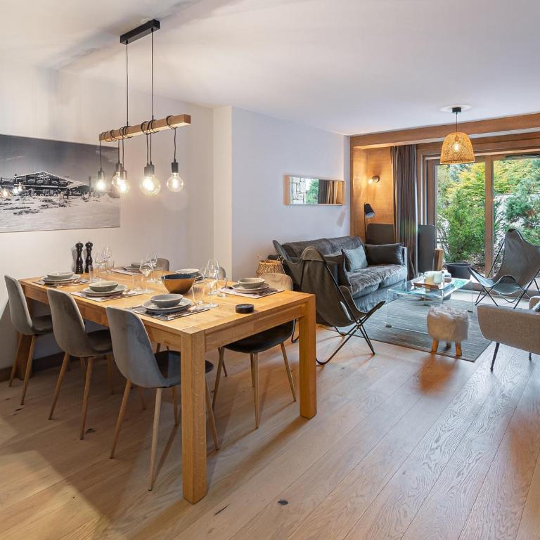 Appartement cosy à Rochebrune, piscine et parking - FR-1-569-58 - Appartement - 12