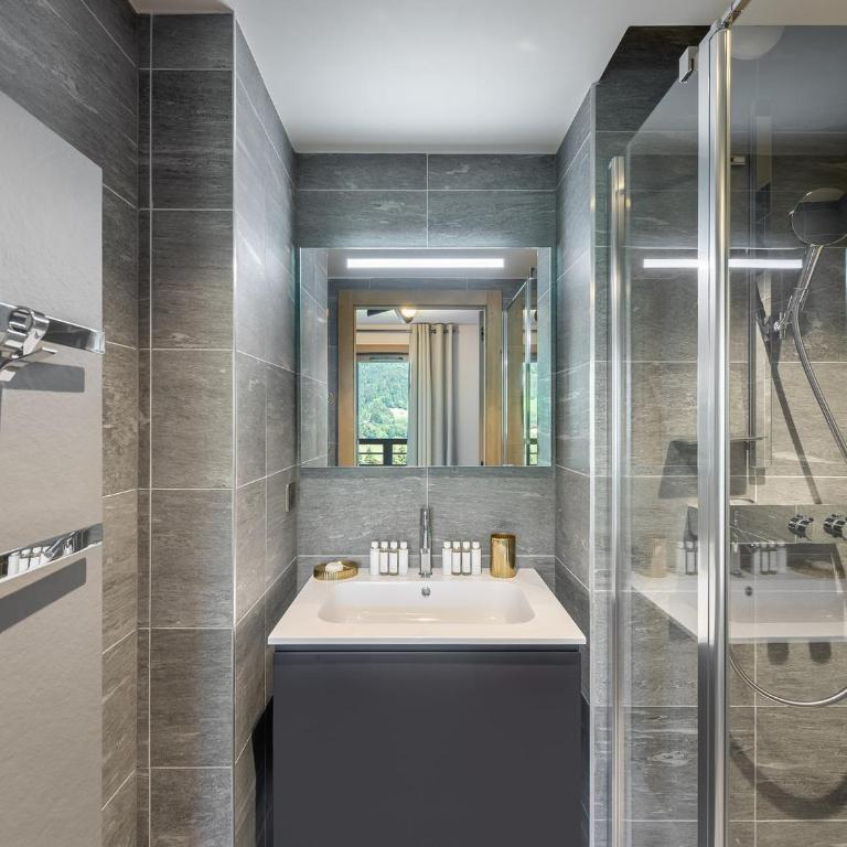 Duplex à Megève avec spa, piscine, salle de sport et cheminée - FR-1-569-32 - Appartement (6 Adultes) - 10