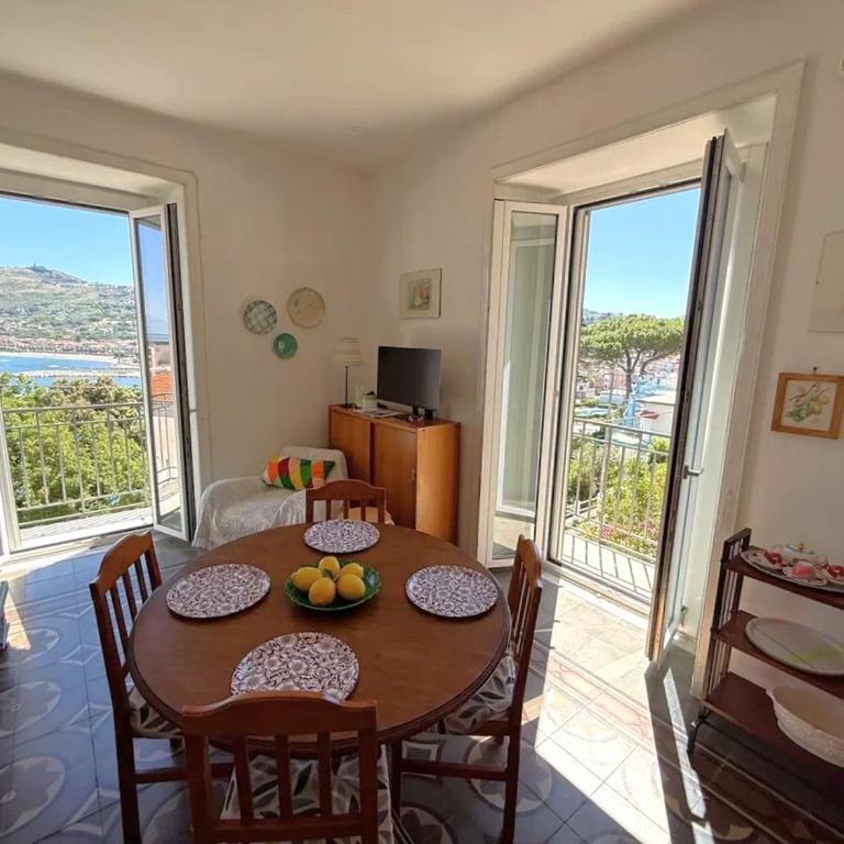 Panoramic Apartments in Villa in Center "The Beach and The Cliff" 1 - Appartamento con Vista Mare - 25