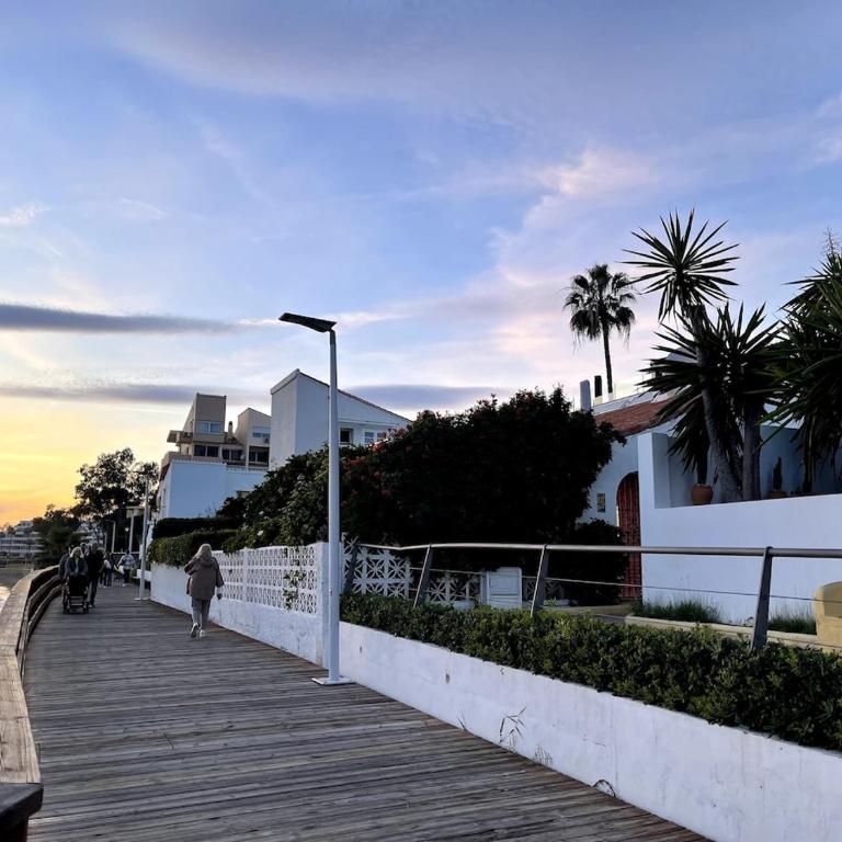 Azul on the New Golden Mile 1min walk from beach by Allstay - Apartamento de 2 dormitorios con terraza - 5