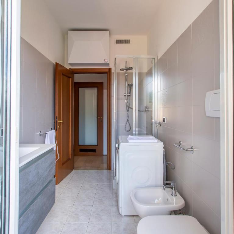 Como Lake, 6 Posti, Vista Monti con Climatizzatore - Appartamento con 2 Camere da Letto e con Vista Montagna - 6