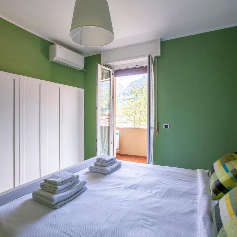 Como Lake, 6 Posti, Vista Monti con Climatizzatore - Appartamento con 2 Camere da Letto e con Vista Montagna - 2