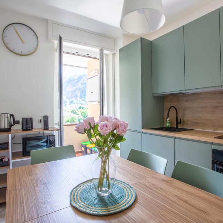 Como Lake, 6 Posti, Vista Monti con Climatizzatore - Appartamento con 2 Camere da Letto e con Vista Montagna - 4