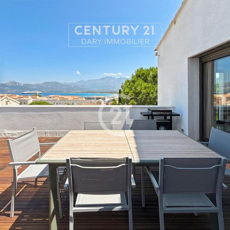 Maison familiale avec vue sur la baie de Calvi - Maison 3 Chambres - 1