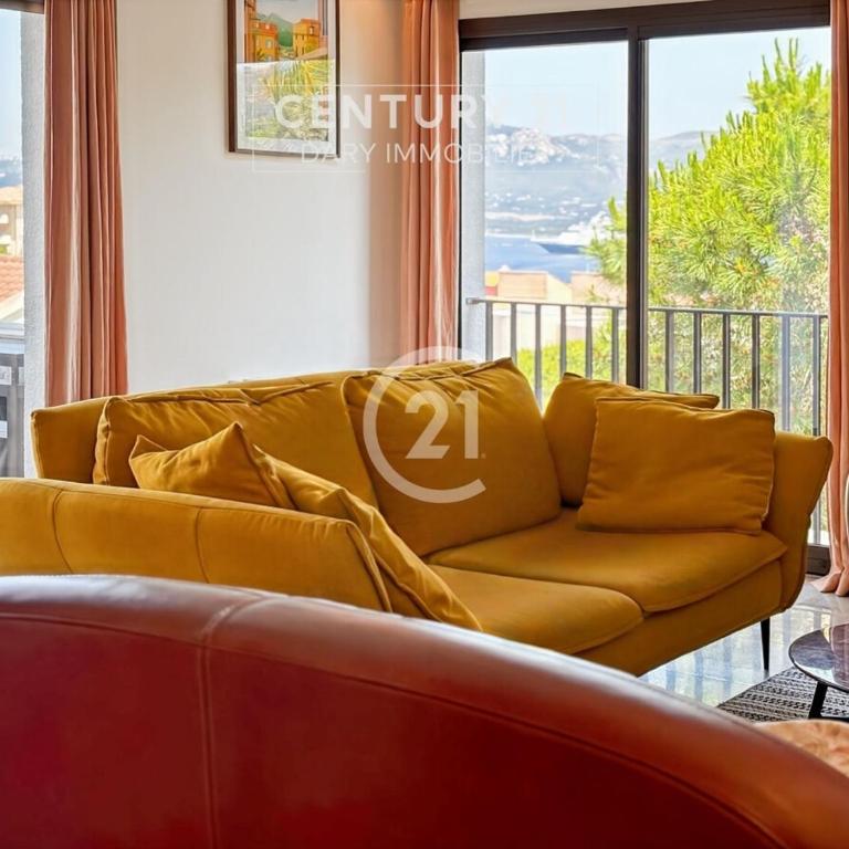 Maison familiale avec vue sur la baie de Calvi - Maison 3 Chambres - 35