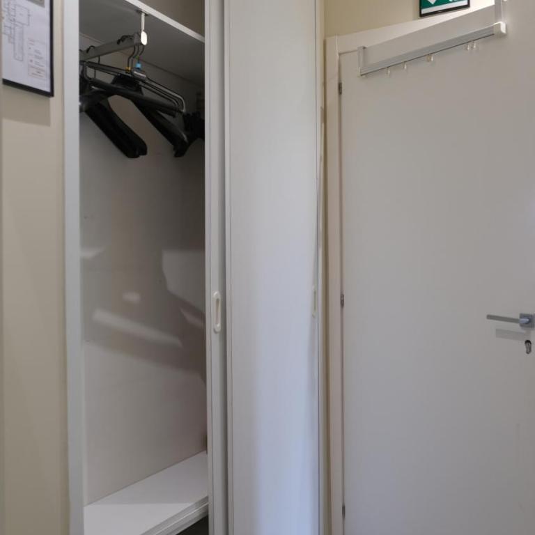 B&B Caput Mundi - Triple Room with Private Bathroom - 8