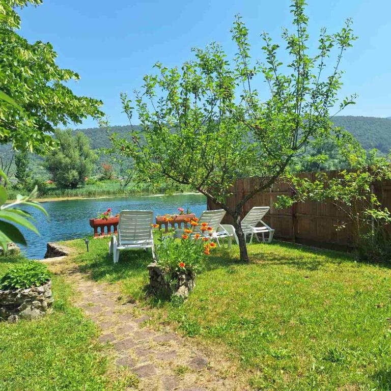 Guest House Seka - Three-Bedroom House - 28