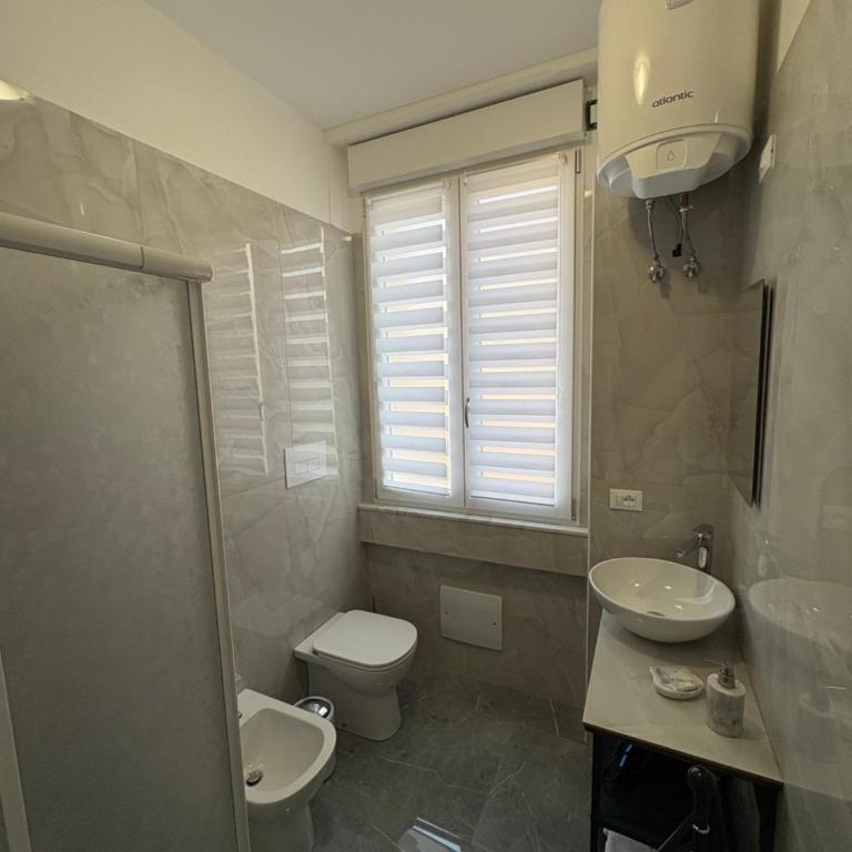 Waterfront B&B - Camera Matrimoniale con Bagno Privato - 4