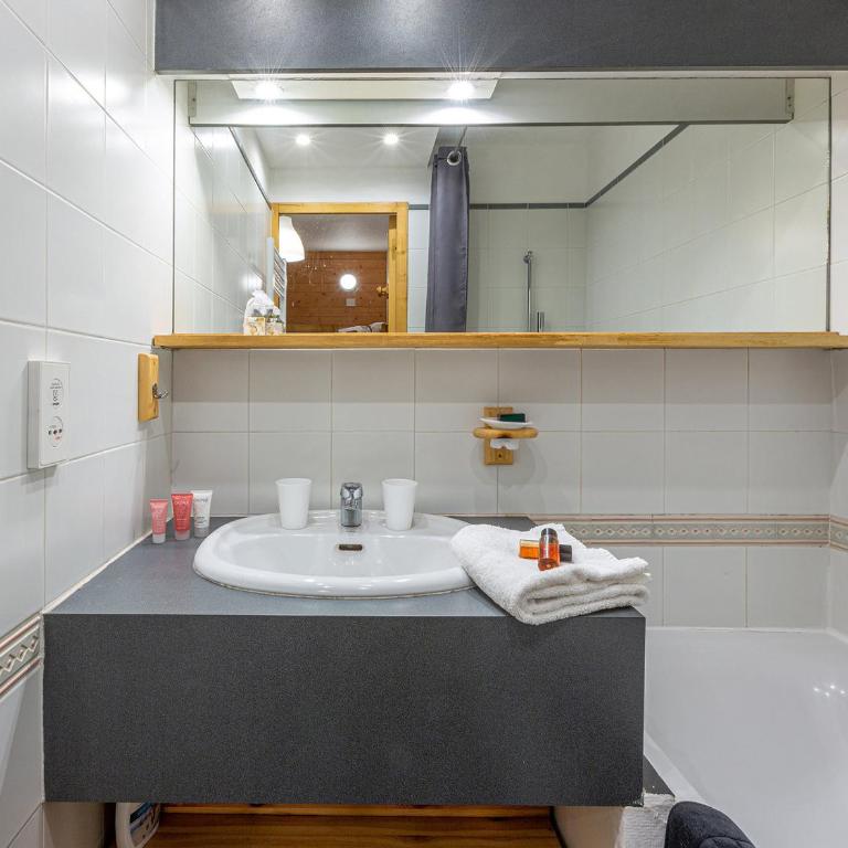 Appartement confortable aux pieds des pistes avec parking à Val-d'Isère - FR-1-694-226 - Appartement - 13