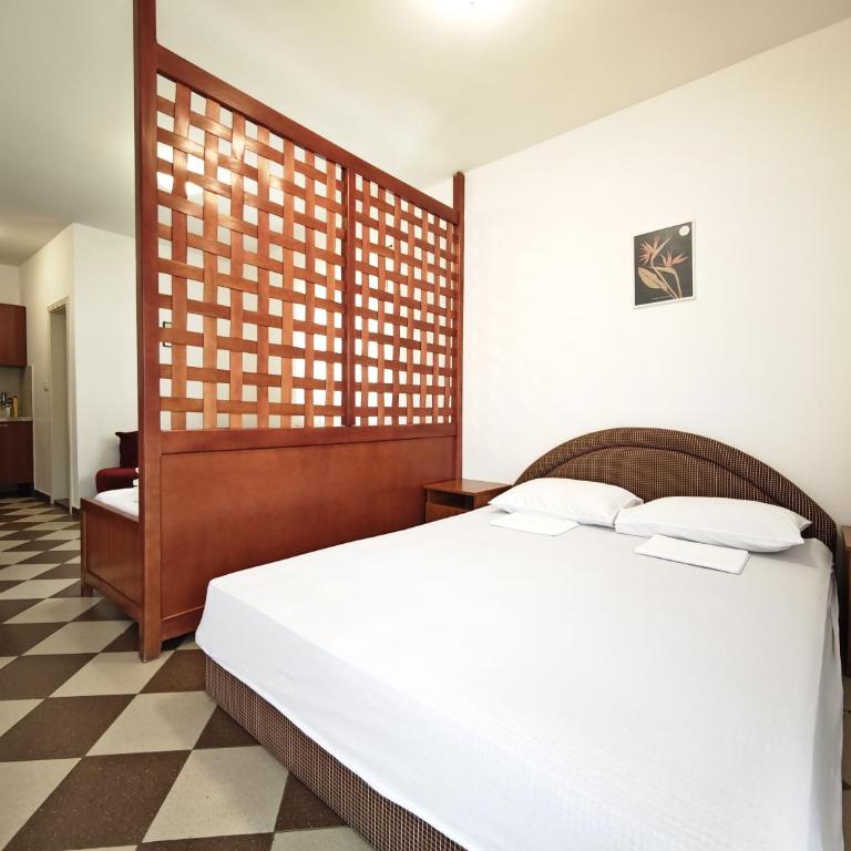Guest House Anika - Studio Apartment with Sea View - 4