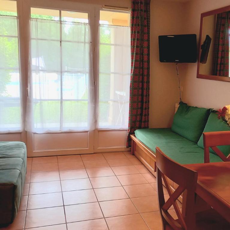 Maison au RDC, proche parking, piscine chauffée, en résidence, 4 ou 5 pers, lac, nature et pêche - Maison 1 Chambre - 2