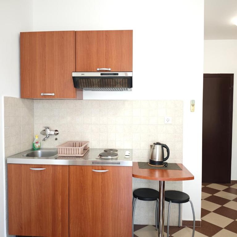 Guest House Anika - Double Room with Balcony - 7