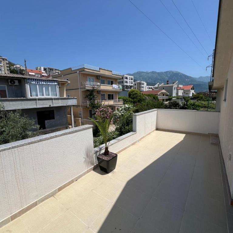 Vladivostok Apartments - Two-Bedroom Apartment with Balcony and Sea View - 18