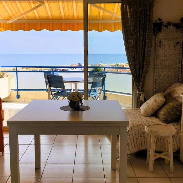 Saint Pierre la mer - Logement climatisé avec piscine et à 5mn d'une plage de sable fin - Apartamento de 2 dormitorios - 5