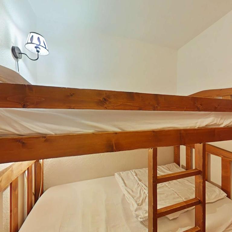 Studio 4 couchages, proche télécabine, parking, animaux acceptés - FR-1-241-75 - Apartment (4 Erwachsene) - 8
