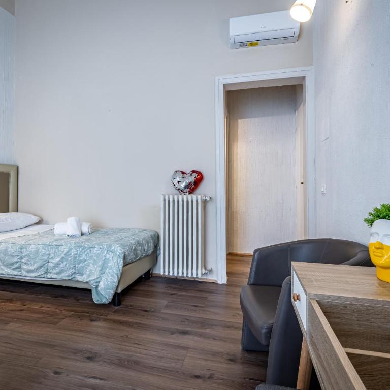 La Loggia del Porcellino - Camera Tripla con Bagno Privato - 8