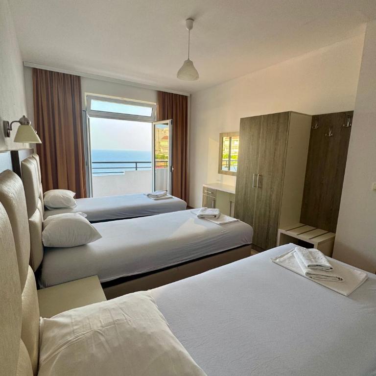 Adriatic Apartments - Premier Two-Bedroom Apartment - 12