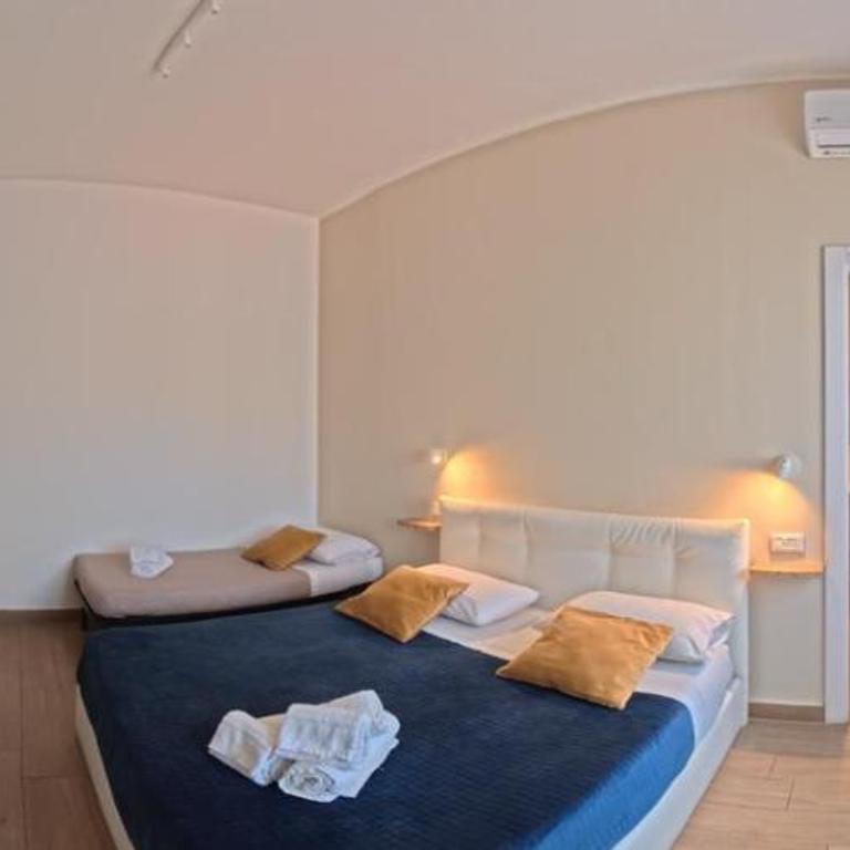 Leone Suite B&B & Restaurant AIC - Comfort Triple Room - 11